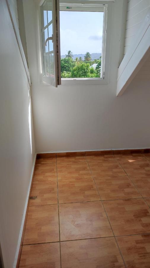 Fleurs Des Iles 971 Appartement Goyave Buitenkant foto